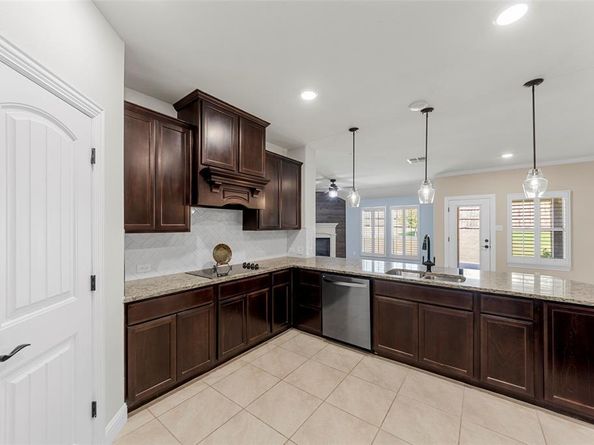 641  Woodridge Drive , Oak Point Texas 75068