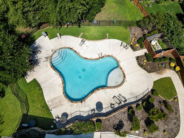 641  Woodridge Drive , Oak Point Texas 75068