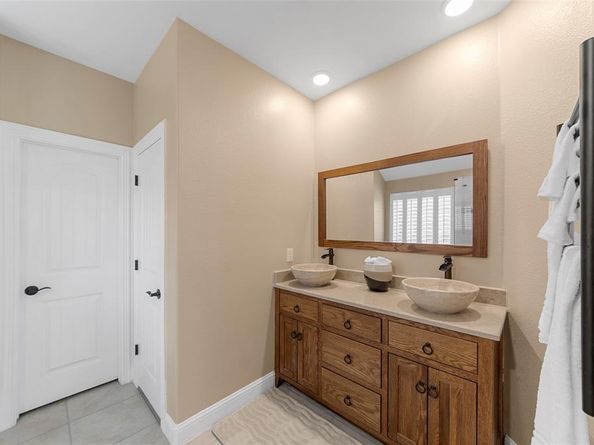 641  Woodridge Drive , Oak Point Texas 75068