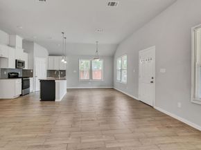 1107 E Cannon Street , Fort Worth Texas 76104