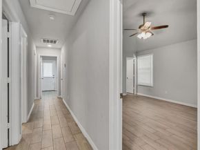 1107 E Cannon Street , Fort Worth Texas 76104