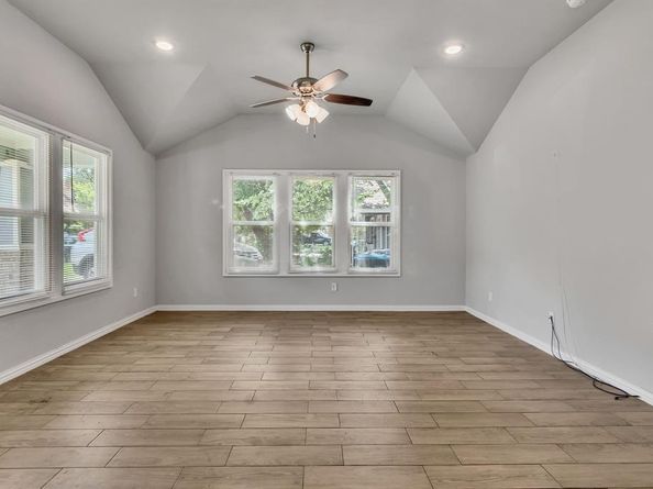 1107 E Cannon Street , Fort Worth Texas 76104