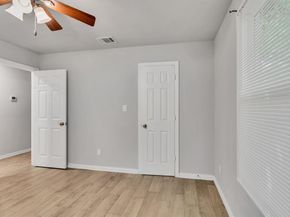 1107 E Cannon Street , Fort Worth Texas 76104