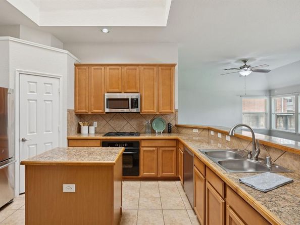 9879  Red Cedar Drive , Frisco Texas 75035