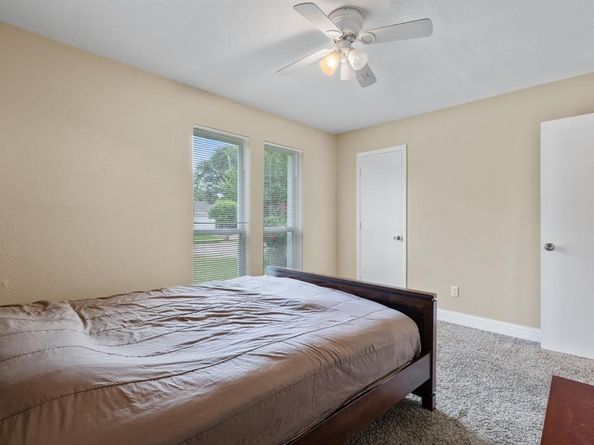 1413  Rockbrook Street , Lancaster Texas 75134