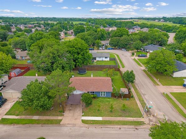 1413  Rockbrook Street , Lancaster Texas 75134