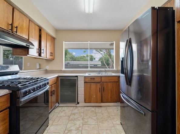 1413  Rockbrook Street , Lancaster Texas 75134