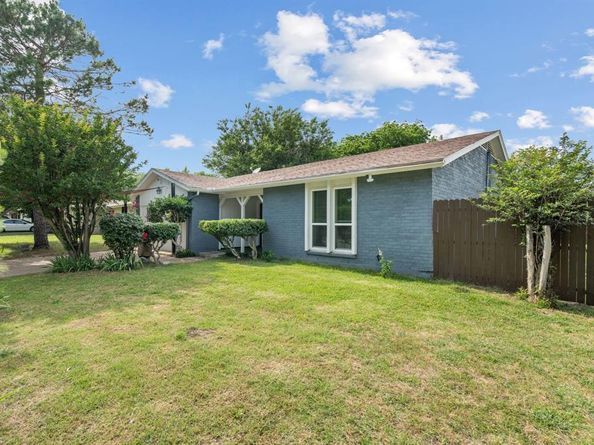 1413  Rockbrook Street , Lancaster Texas 75134