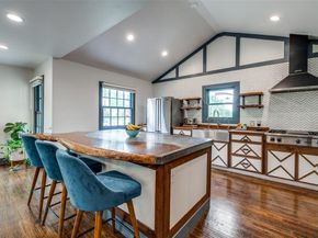 6922  San Mateo Boulevard , Dallas Texas 75223