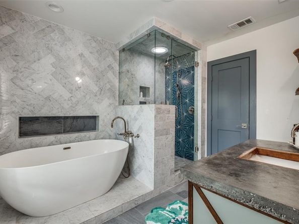 6922  San Mateo Boulevard , Dallas Texas 75223