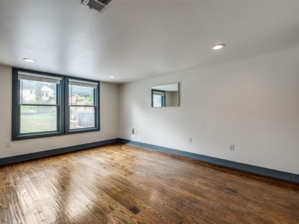 6922  San Mateo Boulevard , Dallas Texas 75223