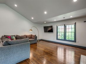 6922  San Mateo Boulevard , Dallas Texas 75223