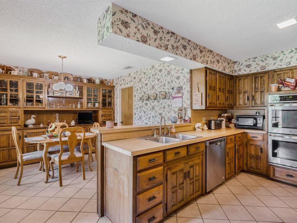 13103  Halwin Circle , Dallas Texas 75243