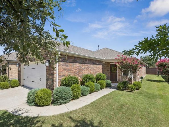 8000  Cool River Drive , Frisco Texas 75036