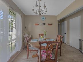 810  Pleasant Valley Road , Garland Texas 75040