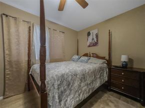 810  Pleasant Valley Road , Garland Texas 75040