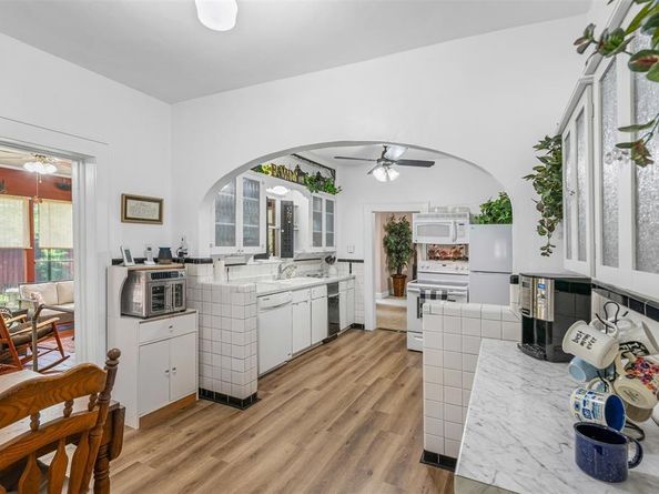 1505  Lincoln Avenue , Fort Worth Texas 76164