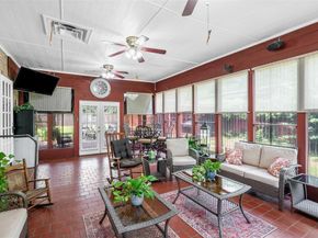 1505  Lincoln Avenue , Fort Worth Texas 76164