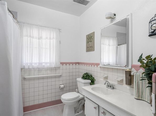 1505  Lincoln Avenue , Fort Worth Texas 76164