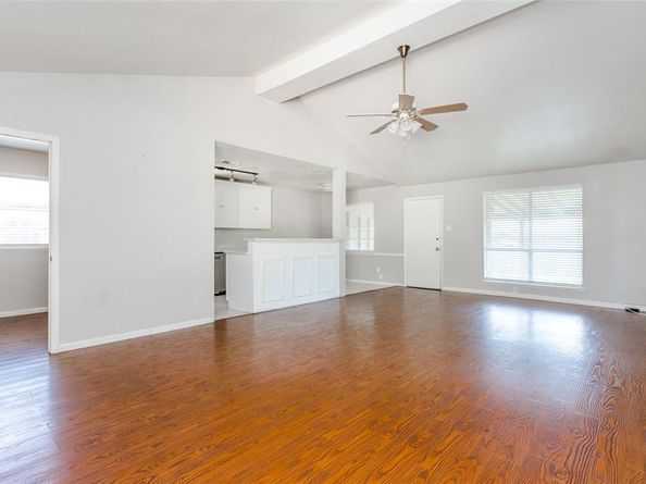 1018  Vegas Drive , Garland Texas 75042