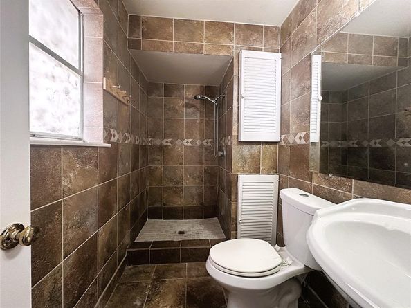 1018  Vegas Drive , Garland Texas 75042