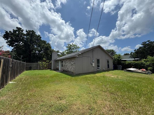 10823  Addie Road , Dallas Texas 75217