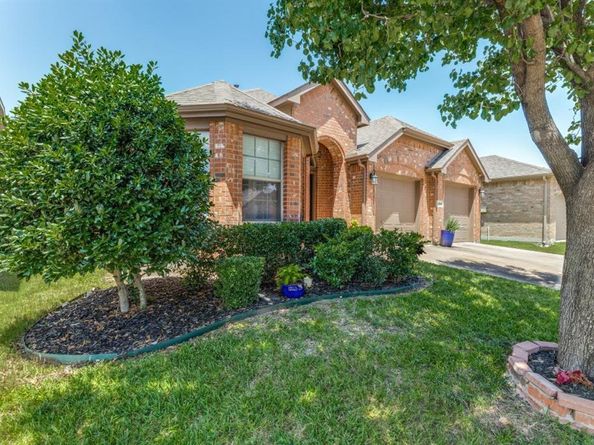 8929  Brook Hill Lane , Fort Worth Texas 76244