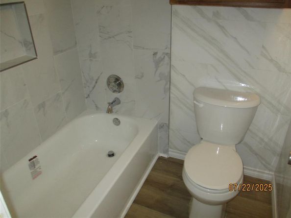 9823  Walnut Street  207, Dallas Texas 75243