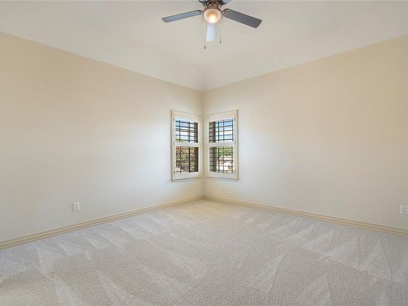 829  Oxford Court , Lewisville Texas 75056