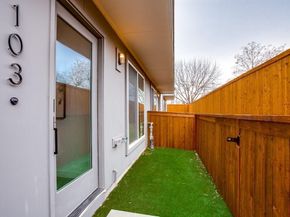 1901 N Carroll Avenue  103, Dallas Texas 75204