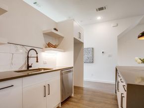 1901 N Carroll Avenue  103, Dallas Texas 75204