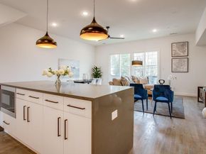 1901 N Carroll Avenue  103, Dallas Texas 75204