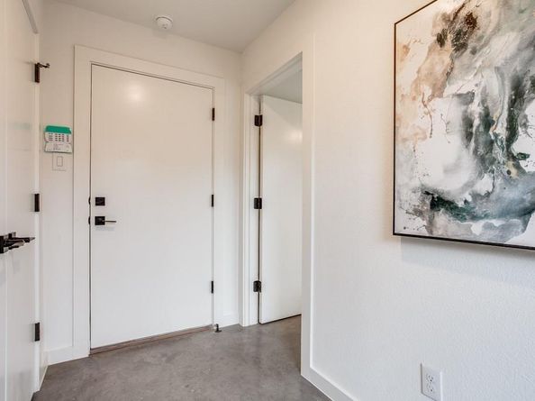 1901 N Carroll Avenue  103, Dallas Texas 75204