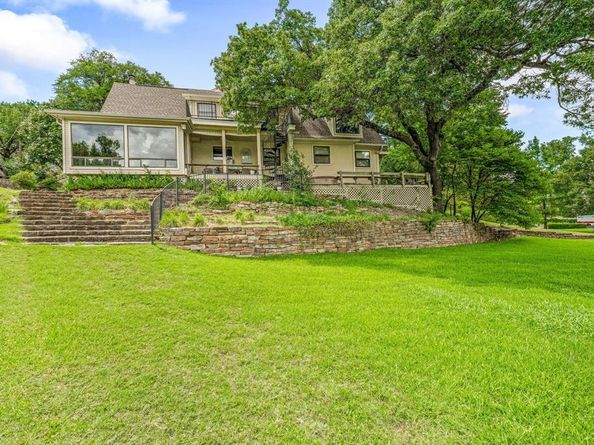 8960  Dickson Road , Fort Worth Texas 76179
