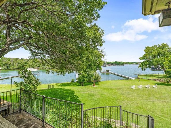8960  Dickson Road , Fort Worth Texas 76179