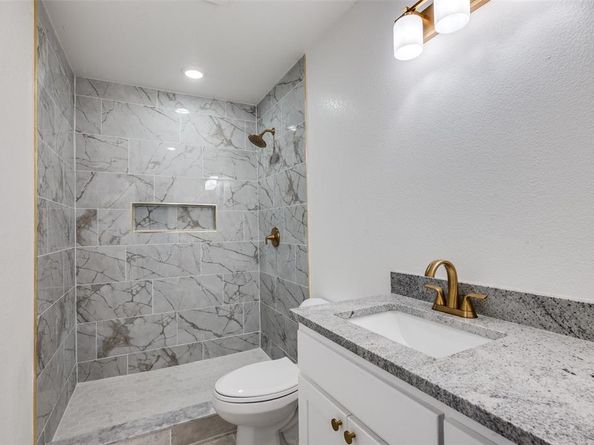 912  Duff Court , Fort Worth Texas 76112