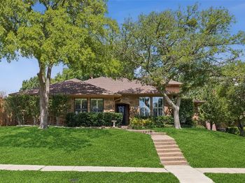 1229  Stonewall Street 