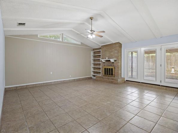 2508  Carriage Place , Arlington Texas 76014