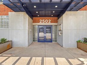 2502  Live Oak Street  236, Dallas Texas 75204