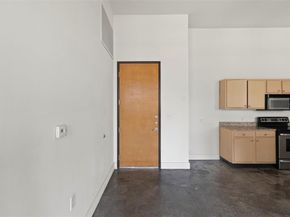 2502  Live Oak Street  236, Dallas Texas 75204