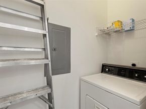 2502  Live Oak Street  236, Dallas Texas 75204