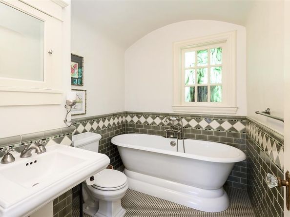6934  Hammond Avenue , Dallas Texas 75223