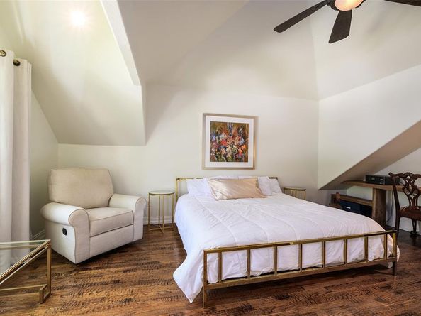 6934  Hammond Avenue , Dallas Texas 75223