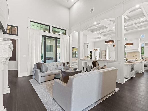 2621  Whispering Oaks Cove , Cedar Hill Texas 75104