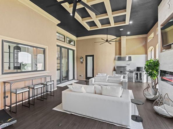 2621  Whispering Oaks Cove , Cedar Hill Texas 75104