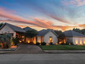 5931  Mapleshade Lane , Dallas Texas 75252