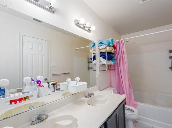 807  Wild Prairie Drive , Arlington Texas 76002