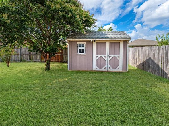 807  Wild Prairie Drive , Arlington Texas 76002