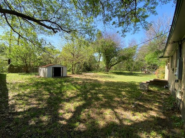 1925  Hilltop Drive , Garland Texas 75042