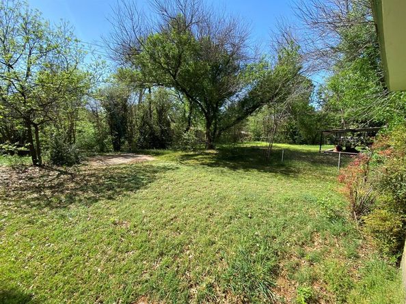 1925  Hilltop Drive , Garland Texas 75042